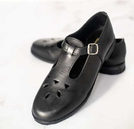 Itatulo Wild Cat Girls School Shoes